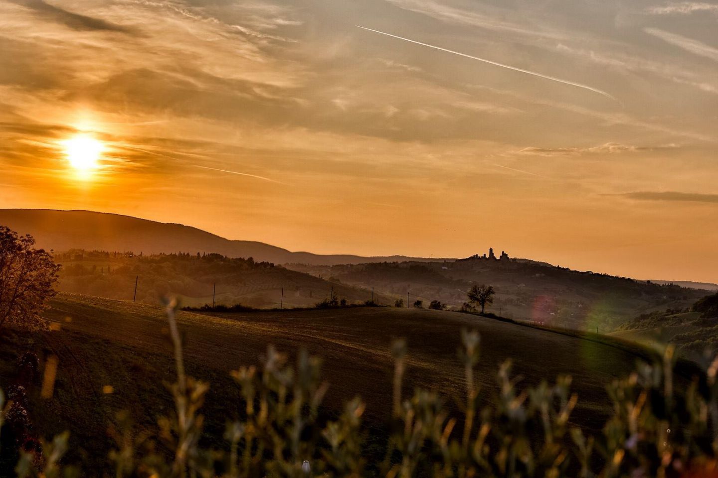 panorama al tramonto su san gimignano